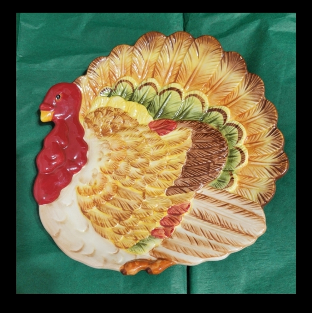 Pier 1 Fall Thanksgiving Turkey Day ceramic holiday plate